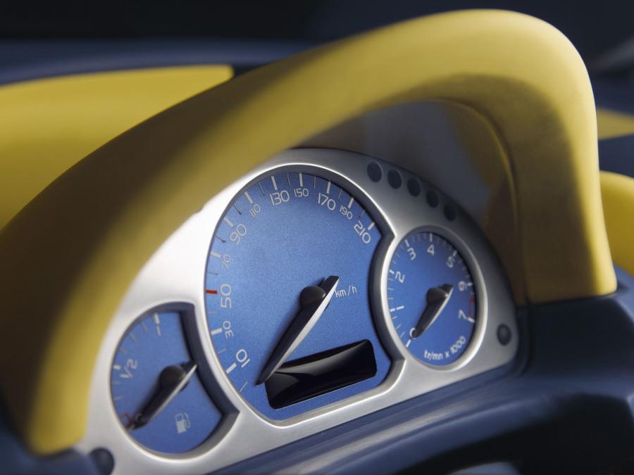  Peugeot Sesame Concept 2002 года  (фото 14 из 14)